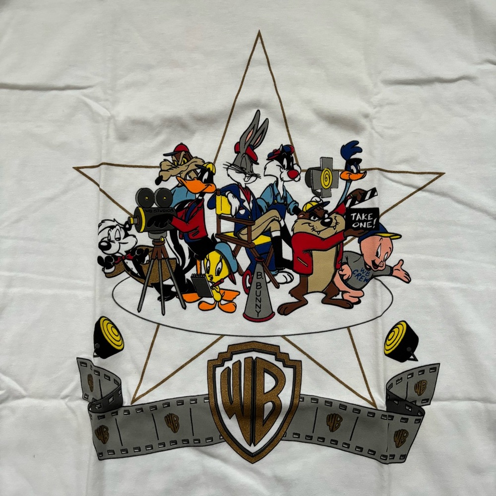 Acme Clothing Size XL Warner Bros T-Shirt NWOT